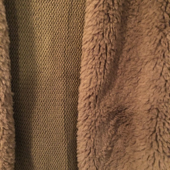 Nordstrom faux fur vest - Picture 5 of 6